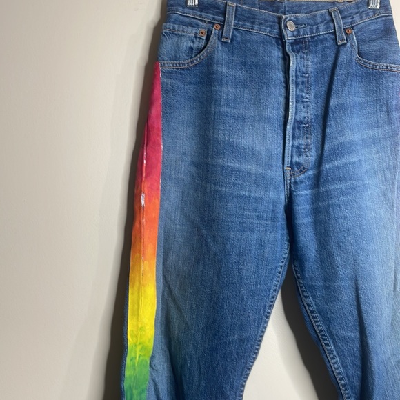 Levi’s One of a kind Hand Painted Levi’s - Picture 3 of 9